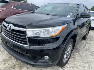 Toyota Highlander XLE 4dr SUV AWD (3.5L 6cyl 6A) 2015 Black