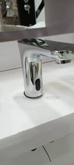 High Quality Curved Battery And Electric Sensor Basin Faucet