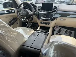 Mercedes-Benz GLE-Class GLE 350d 4MATIC 2016 Brown