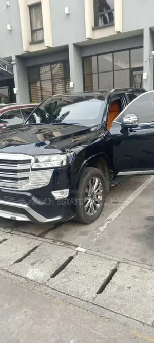 Hire Bullet Proof Car
