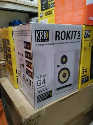 Rokit 5 Monitor White