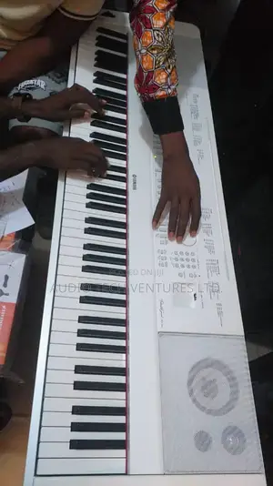 Yamaha Keyboard Dgx670