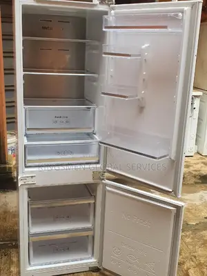 Samsung Metallic Cooling Inverter Refrigerator
