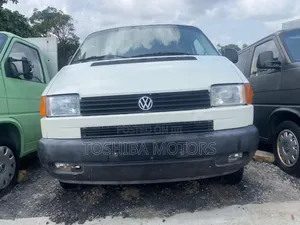 Volkswagen Transporter 2003 White