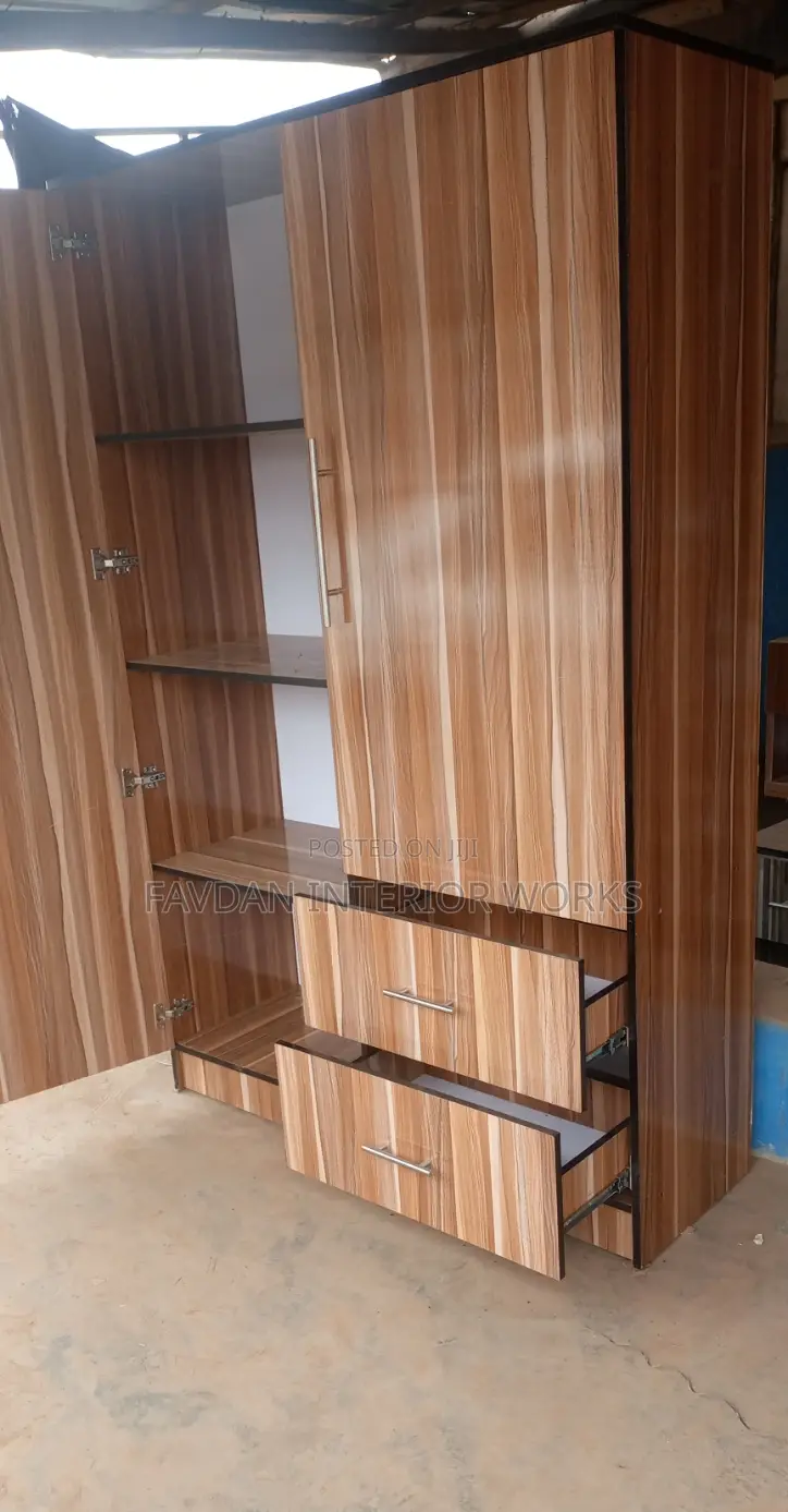 Quality Wardrobe With Drawers