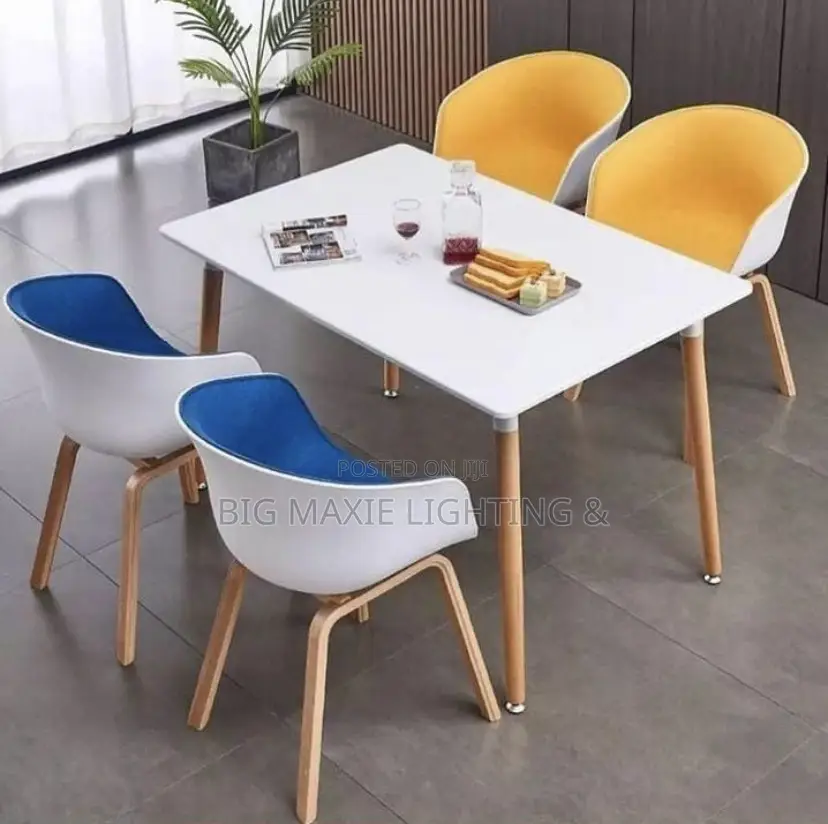 Unique Deco Modern Dining Set