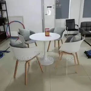 Unique Deco Modern Dining Set