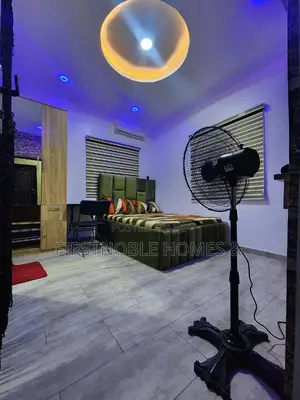 Executive Luxury Self Contained