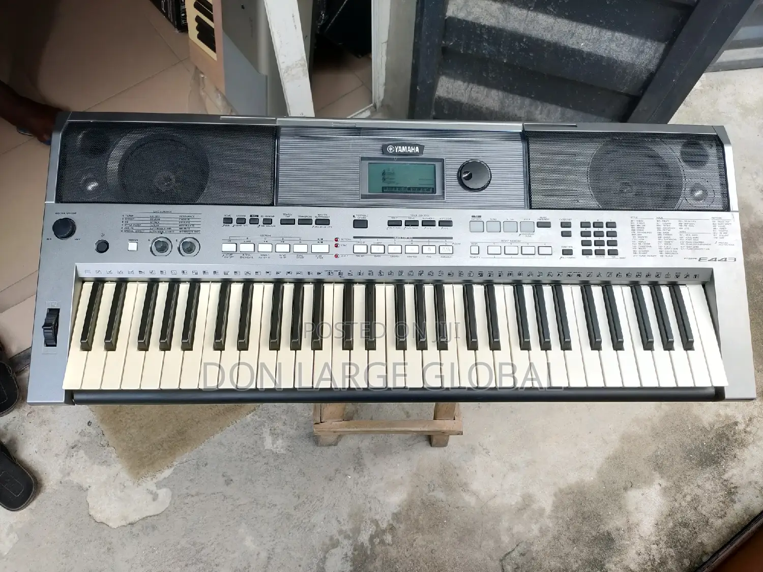 Yamaha PSR-E443