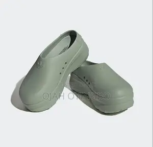 ADIDAS ADIFOM Stan Smith Black Mule .