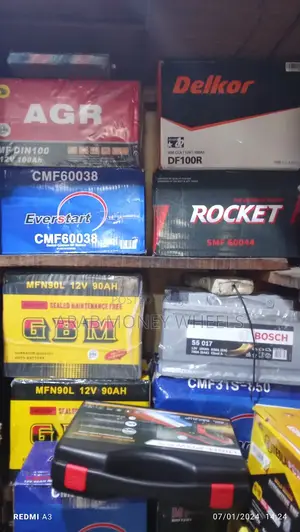 100 Ahms Battery Brand New