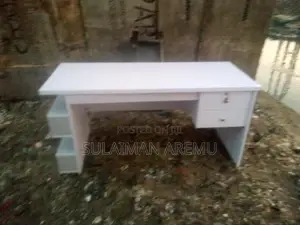 Standard Office Table 5feet