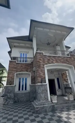 6bdrm Duplex in Eneka for sale