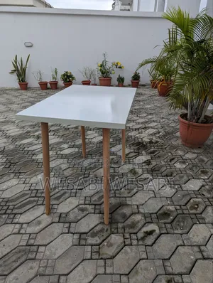 Simple Detachable Table