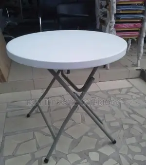 Foldable Medium Round Table