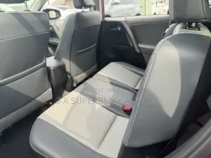 Toyota RAV4 2014 Red