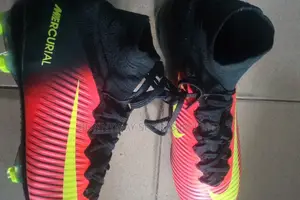 Nike Mercuria Size 39 Ankle Boot