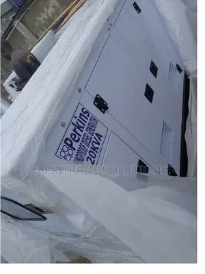 Efficient Perkins 20kva Soundproof Industrial Generator