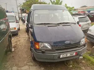 Ford Transit 2000 Blue