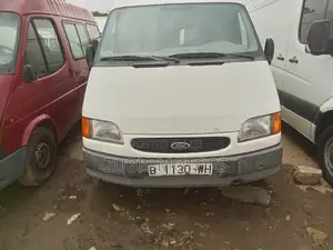 Ford Transit 2000 White