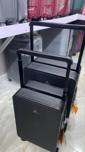 Set of 2 Leaves King Executive Celebrity Travelling Luggages