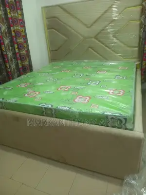 Luxury 6ft by 6ft 12inches Mouka Flora