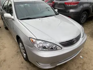 Toyota Camry 2005 Silver