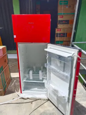 Hisense 205l Refrigerator With Water Dispenser and Key Red