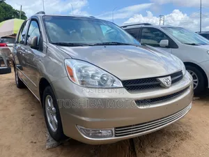 Toyota Sienna LE AWD 2005 Silver