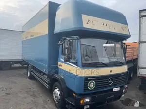 Foreign Used Mercedes Benz 1217 Truck.