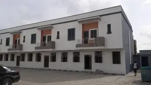 3bdrm Duplex in Lekki for sale
