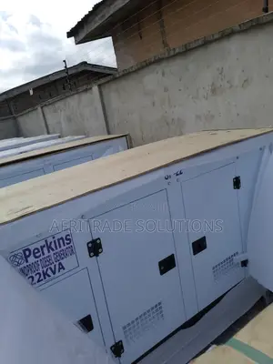New Efficient Perkins 22kva Soundproof Diesel Generator