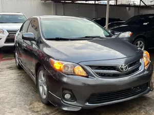 Toyota Corolla S Special Edition 4dr Sedan (1.8L 4cyl 4A) 2013 Gray