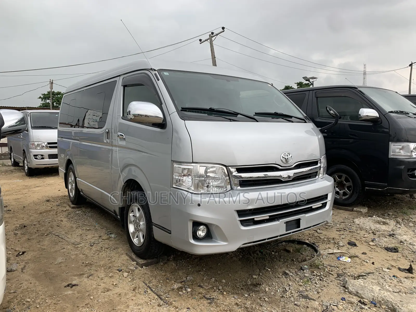 Toyota HiAce 2015 Silver