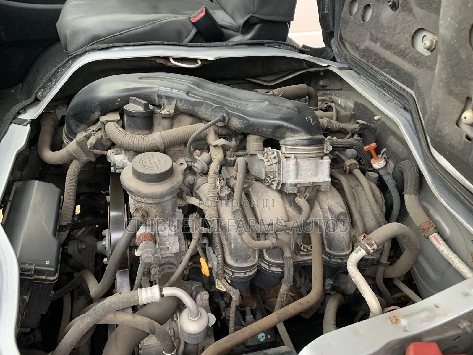 Toyota HiAce 2015 Silver