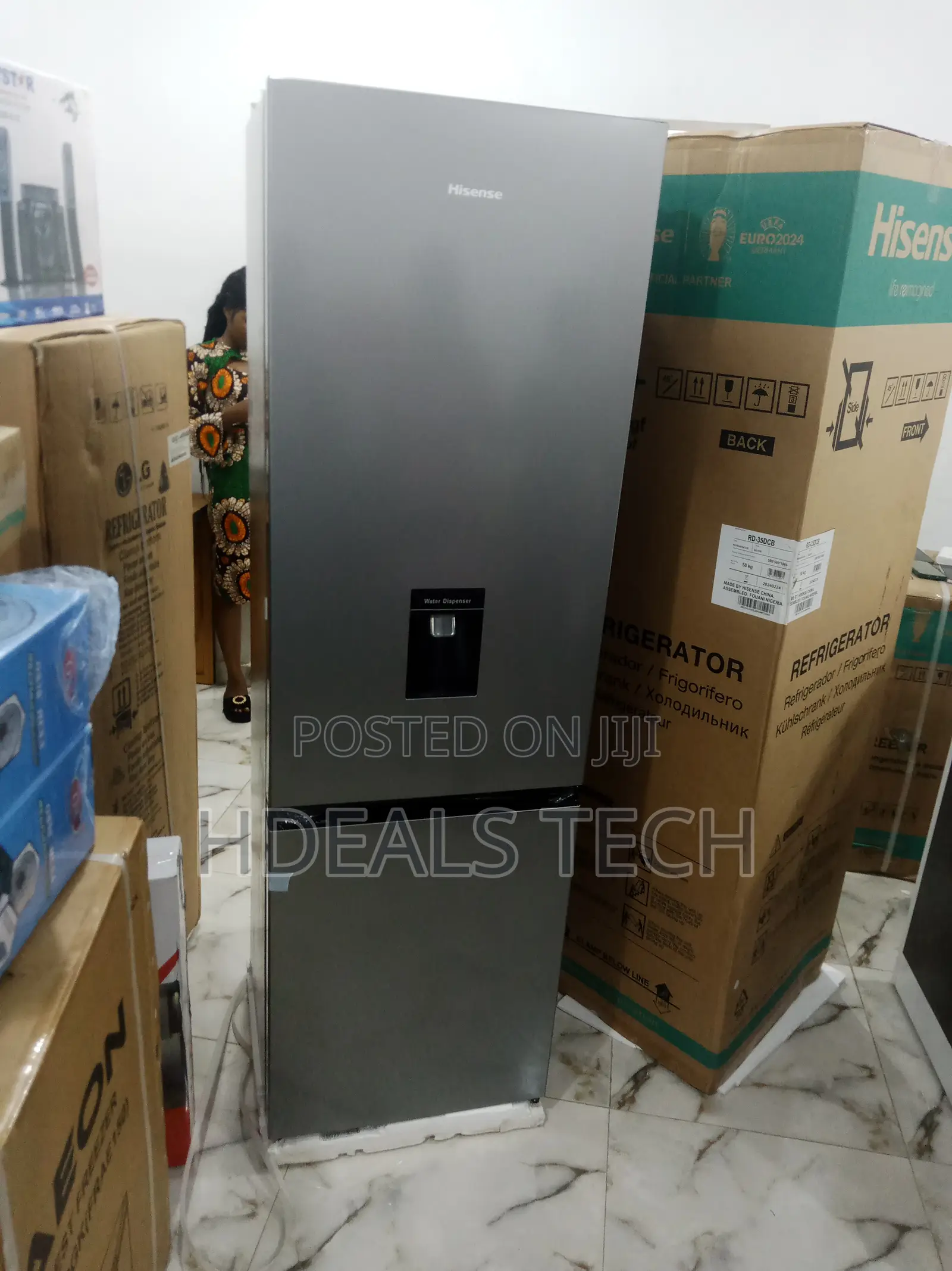 Hisense 264L Refrigerator With Water Dispenser REF 