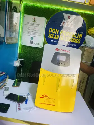 3.5kva Yohako Hybrid Pure Sine Wave Solar Inverter 24V