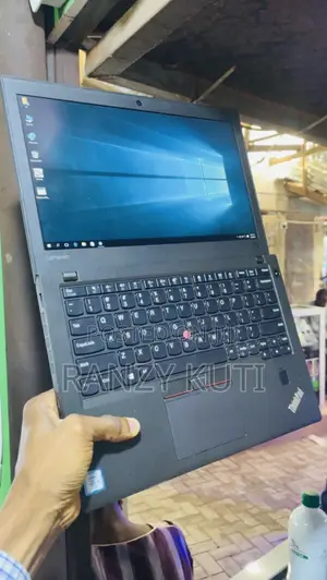 Laptop Lenovo ThinkPad X270 8GB Intel Core I5 HDD+SSD 256GB