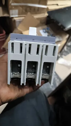 McCb 250A Abb Breaker 3pole