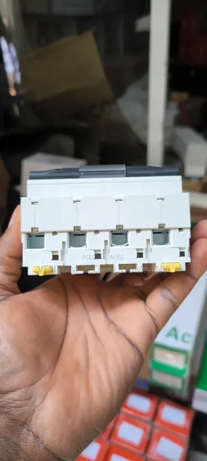 Circuit Breaker 4pole 125A