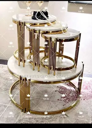 Luzury Centre Table With Side Stools