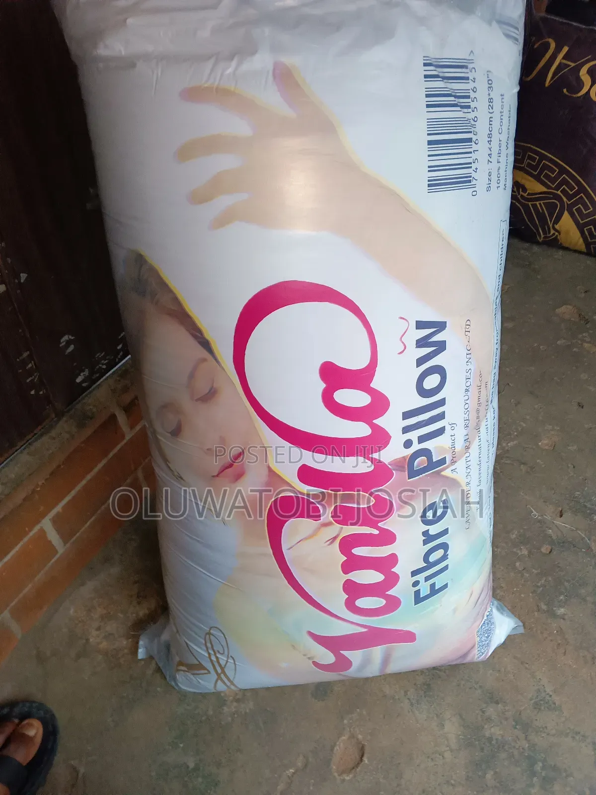 Compressed Fibre Pillows