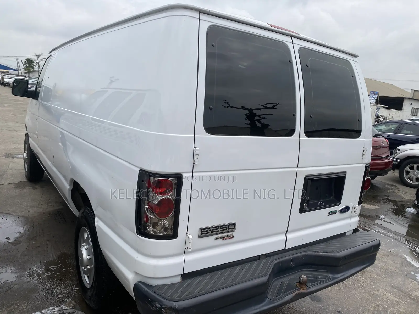 Ford E250 2013 White