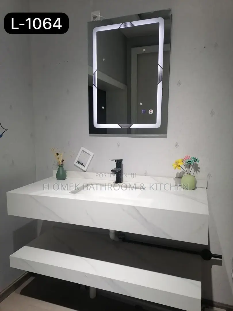 LED Mirror (1064)
