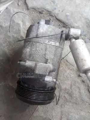 AC Compressor for Toyota Toyota Pointiac Valve 2005 Model