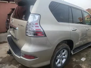 Lexus GX 460 Premium 2012 Gold