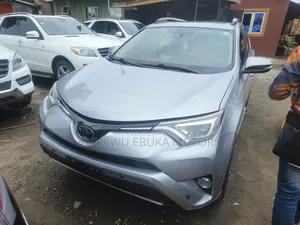 Toyota RAV4 2017 Silver