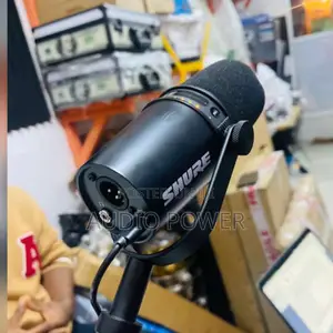 Shure MV7 Podcast Microphone USB and XLR