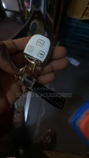 Toyota 4runner (X37) Keyshell 3 Buttons White Gold Tpu Cover