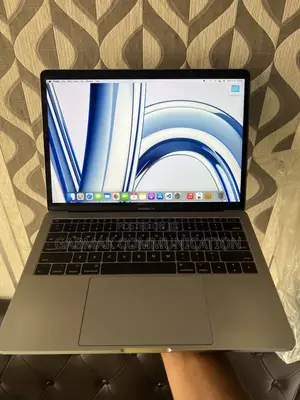 Laptop Apple MacBook Pro 2017 8GB Intel Core I5 SSD 256GB
